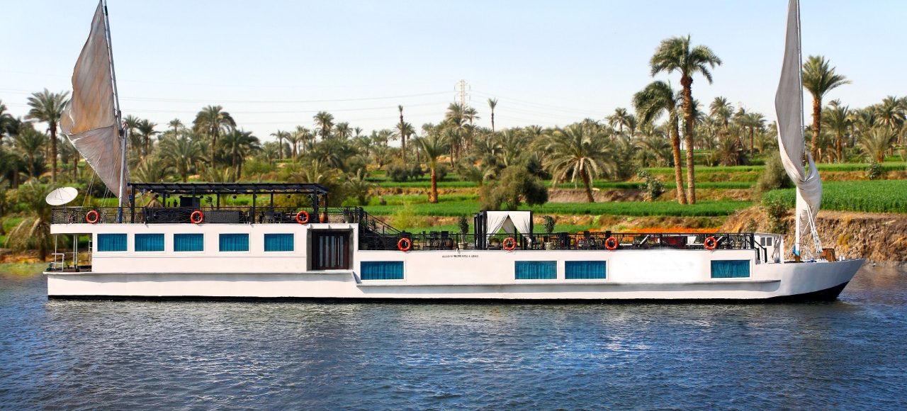 merit dahabiya nile cruise