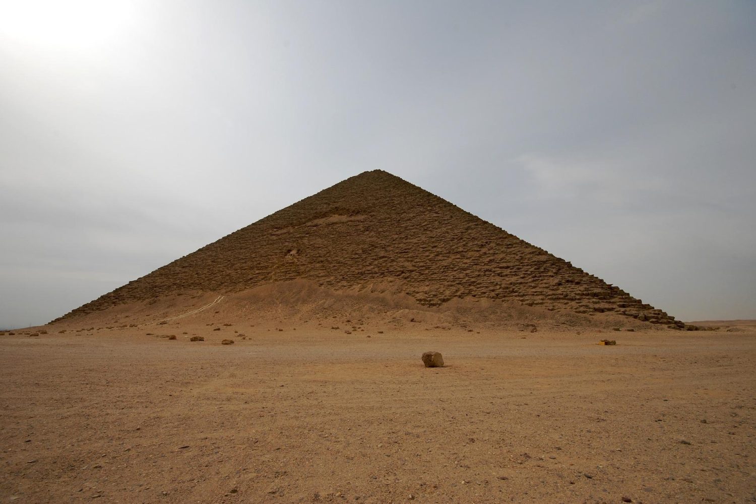 Day trip to giza pyramids and dahshur