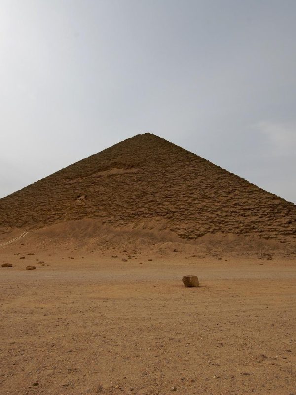 Day trip to giza pyramids and dahshur